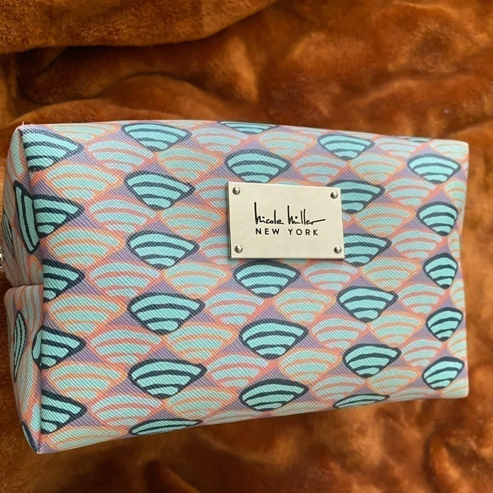 NICOLE MILLER COSMETICS ZIP UP POUCH BAG